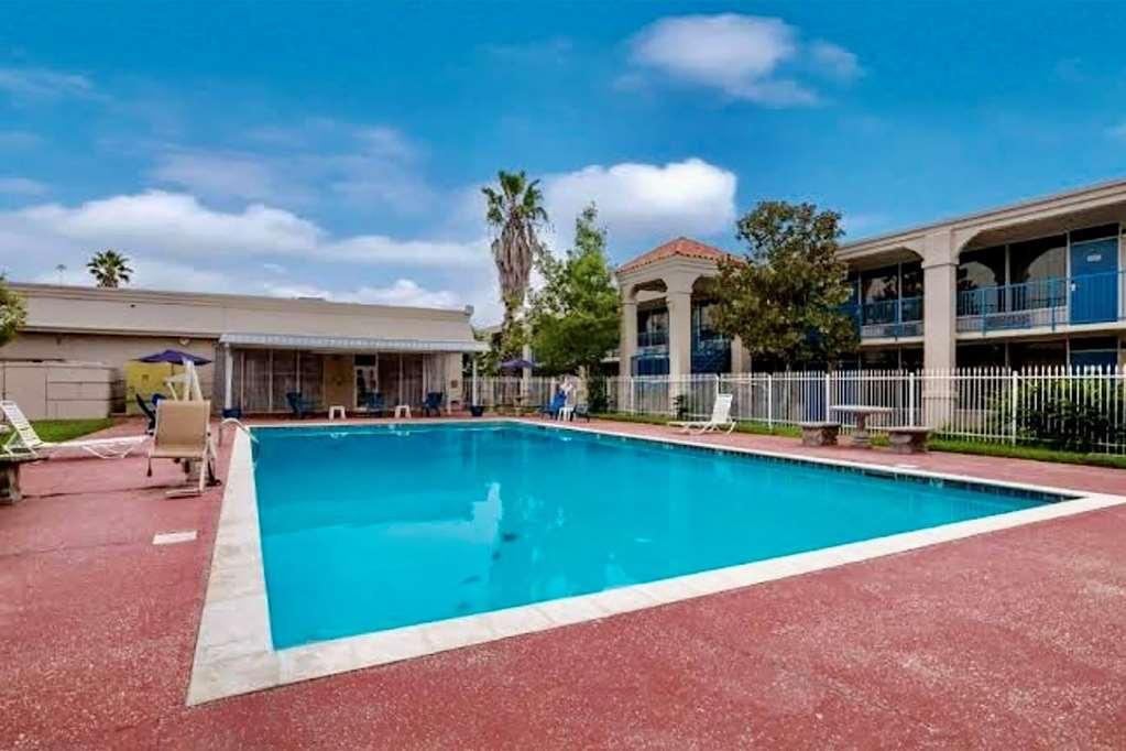 Travelodge By Wyndham Baton Rouge East Facilidades foto